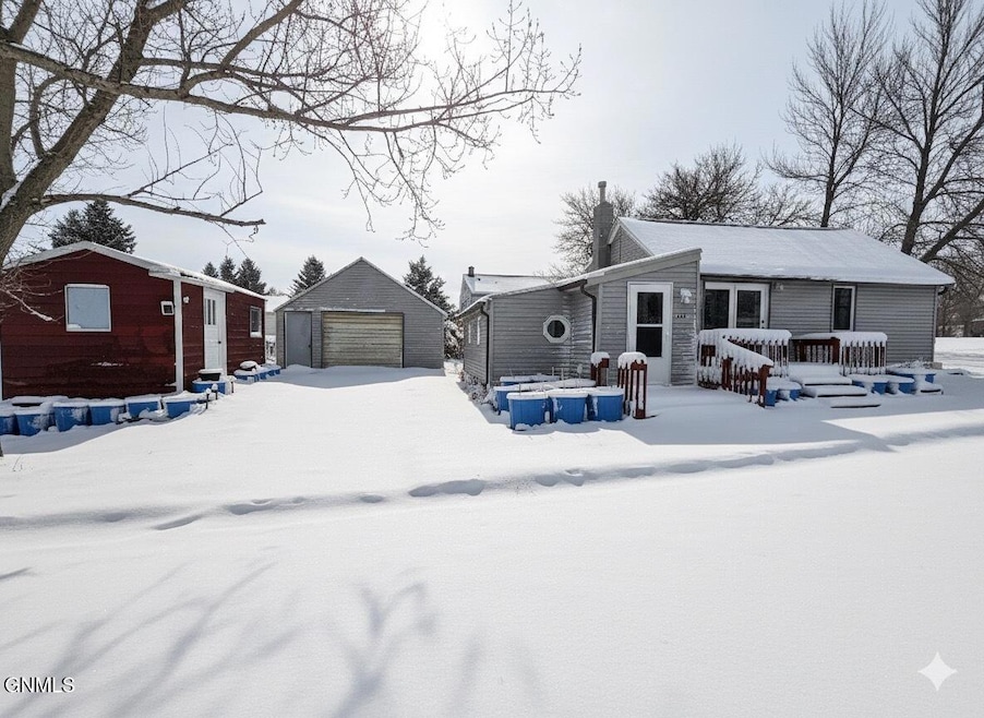 212 8th St S, New Salem, ND 58563 - photo 1