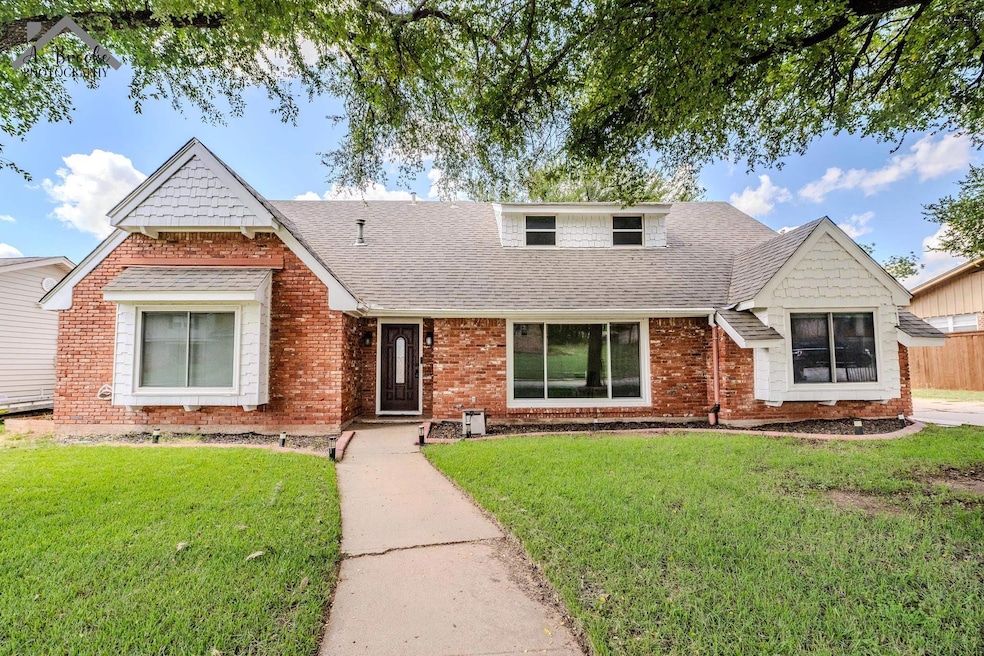 4306 Briar Cliff Dr, Wichita Falls, TX 76309 - photo 1