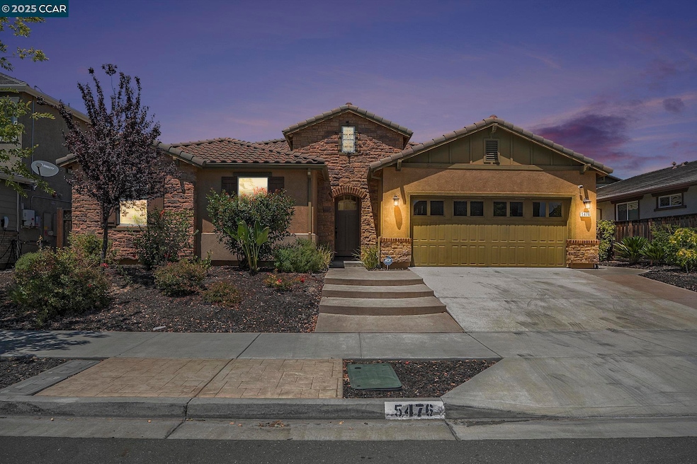 5476 Pinnacle View Way, Antioch, CA 94531 - photo 1