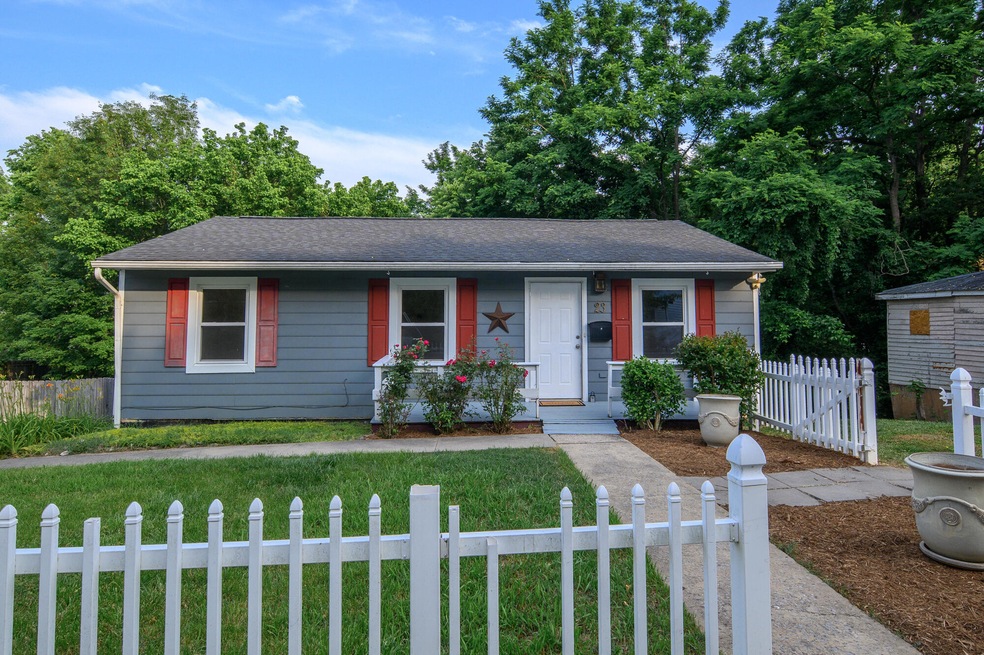 Pending $279,000 • Co-Listing Agent