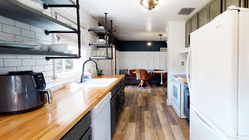 1620 S Bridge St, Winnemucca, NV 89445 - photo 1