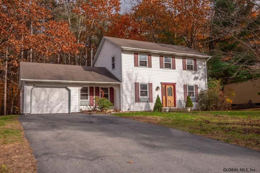 117 Wineberry Ln, Ballston Spa, NY 12020 - photo 1