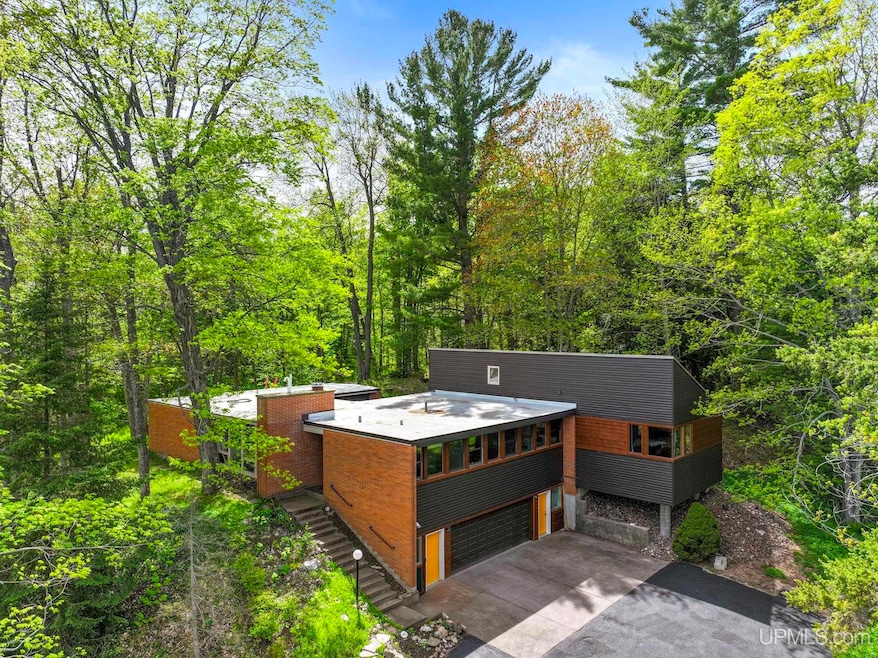 For Sale $679,000