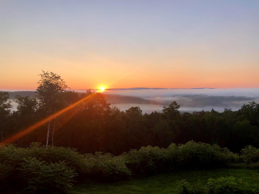 284 E Town Farm Rd, Putney, VT 05346 - photo 1