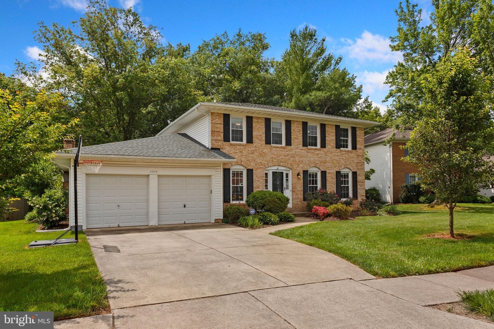 3205 Ravenscraig Ct, Herndon, VA 20171 - photo 1