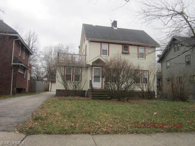 3370 Berkeley Rd, Cleveland, OH 44118 - photo 1