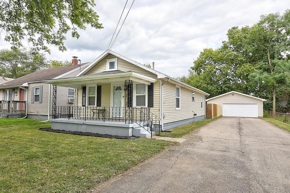 1929 Highland St, Middletown, OH 45044 - photo 1