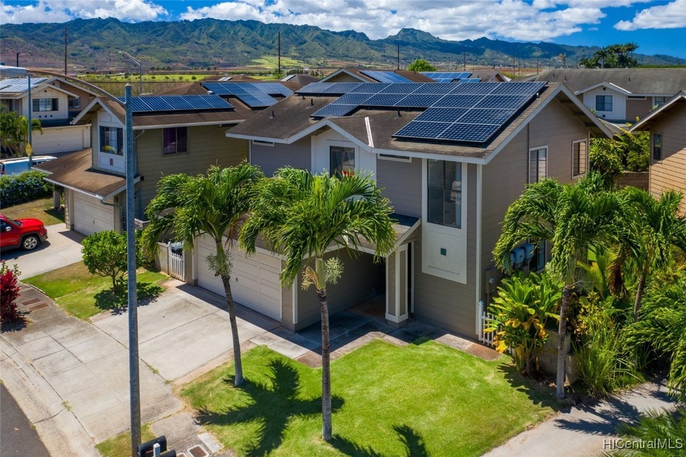 Immaculate Royal Kunia home with spacious, landsca