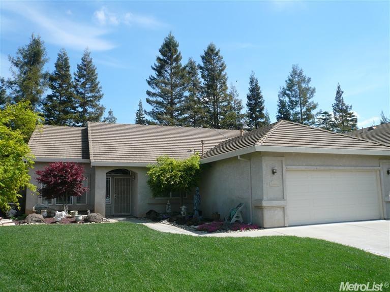 Wonderful curb appeal!