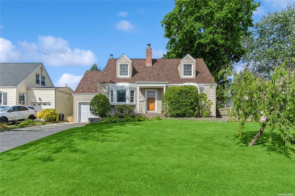 48 Avon Rd, Hewlett, NY 11557 - photo 1