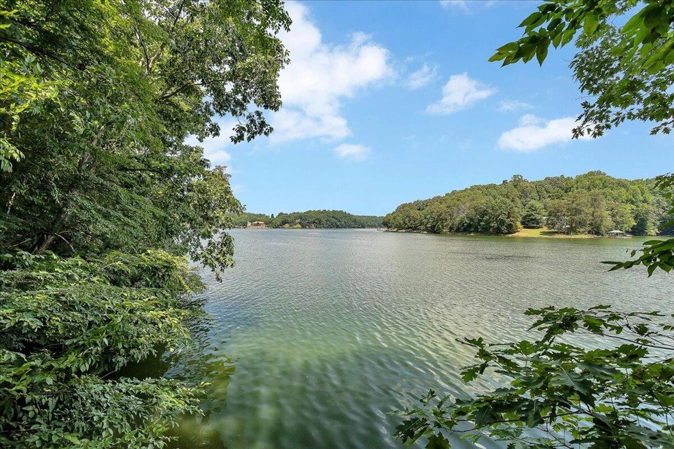 Lakecrest 6