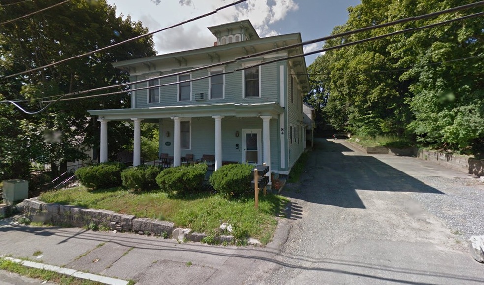 84 10th St unit 7, Lowell, MA 01850 - photo 1