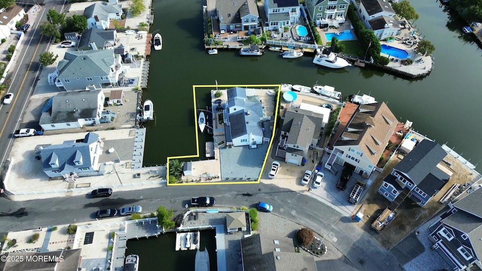 For Sale $775,000 • Co-Listing Agent