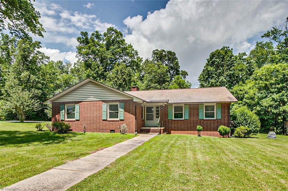 2660 Southmont School Rd, Asheboro, NC 27205 - photo 1