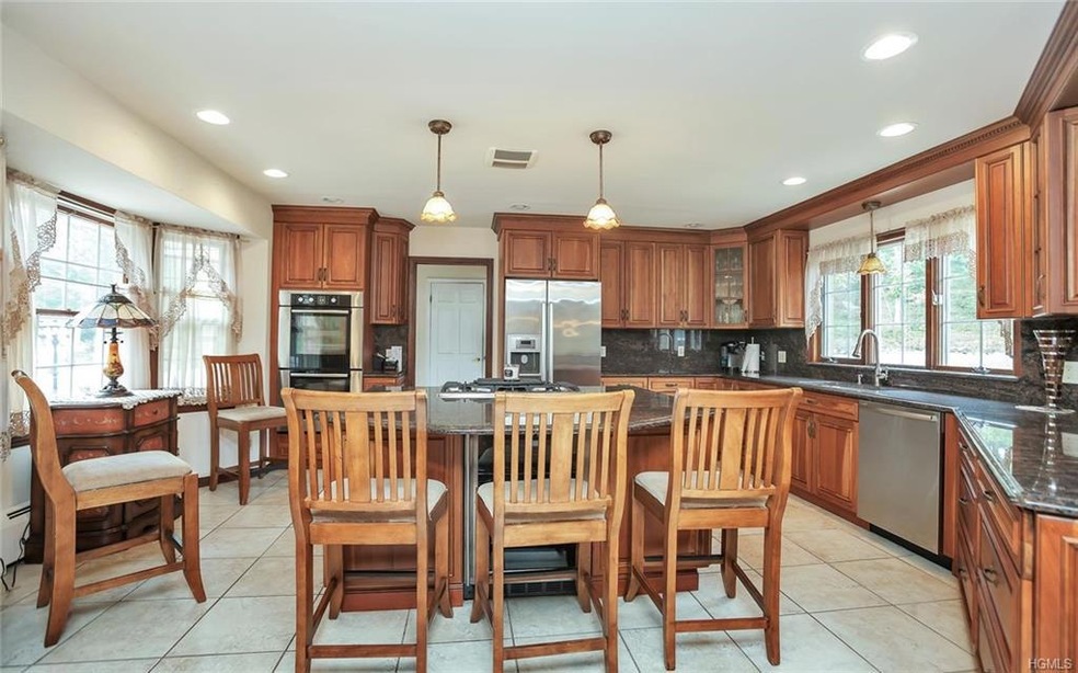 62 Old Quaker Hill Rd, Monroe, NY 10950 - photo 1