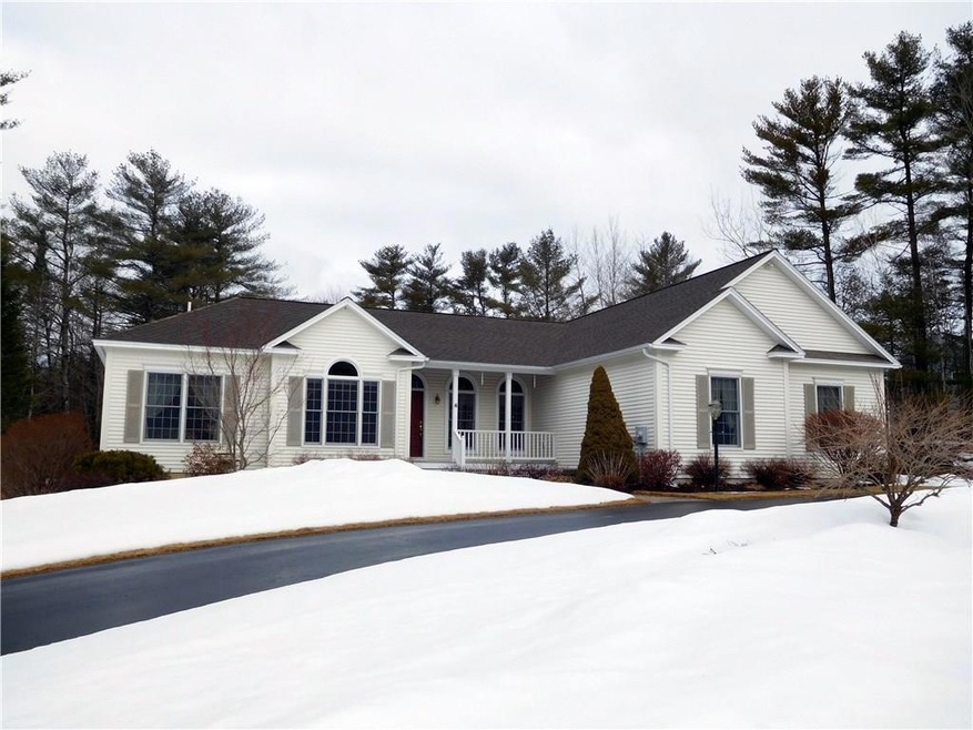 4 Hidden Valley Dr, Lewiston, ME 04240 - photo 1