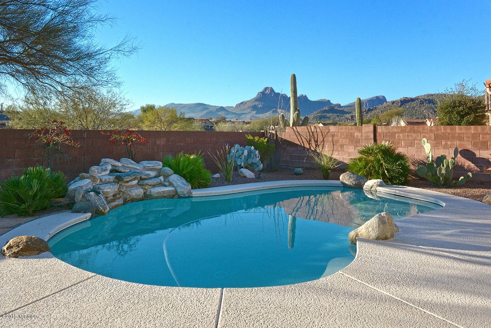 Gorgeous views of Sombrero Peak
