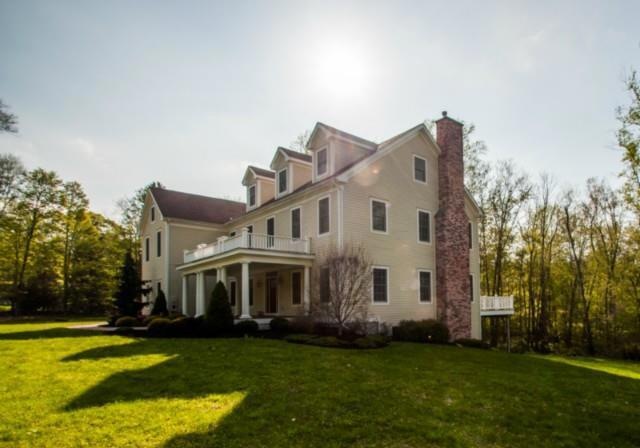 54 Taunton Hill Rd, Newtown, CT 06470 - photo 1