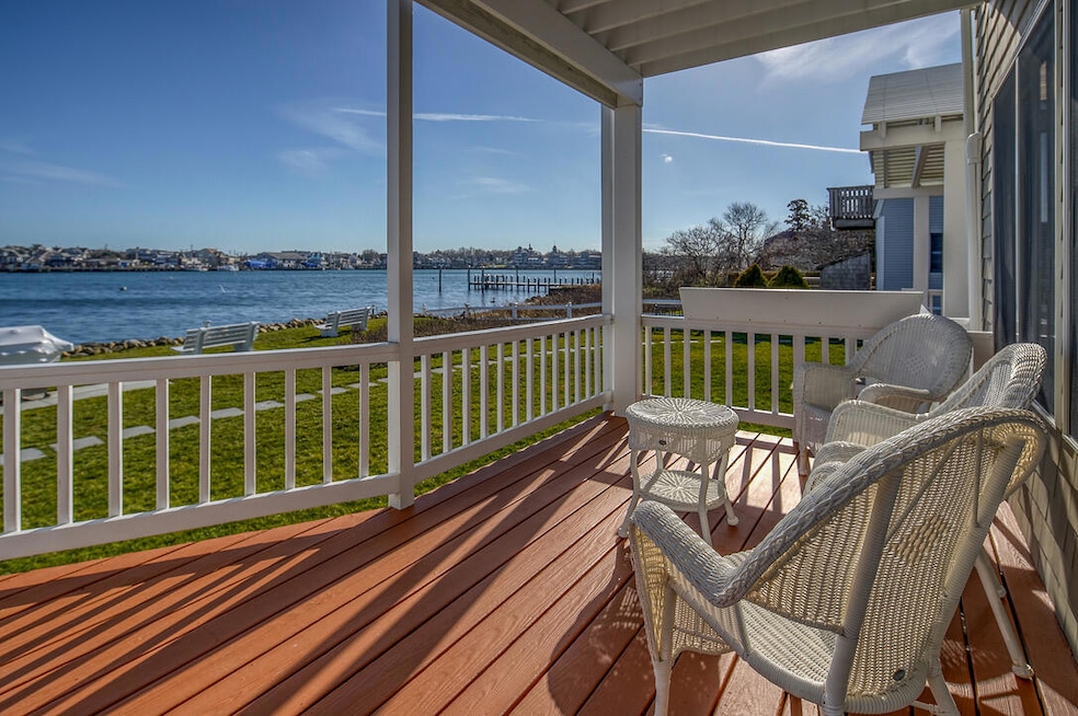 East Chop water front, 106' dock
