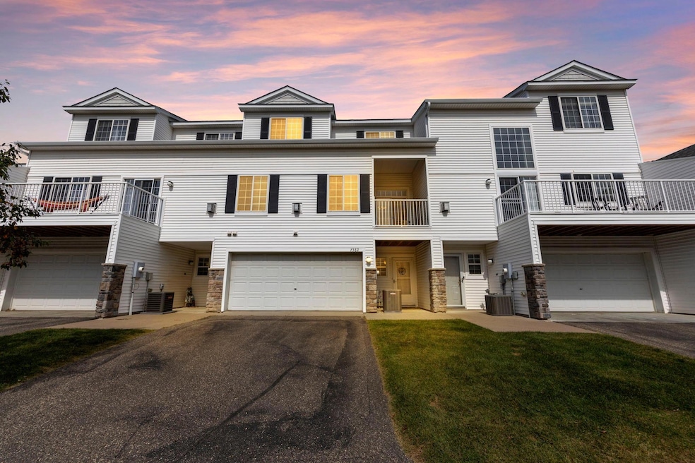 7382 Timber Crest Dr S, Cottage Grove, MN 55016 - photo 1