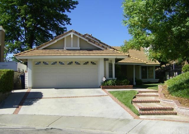 22552 Hickory Place, Santa Clarita, CA 91390 - photo 1