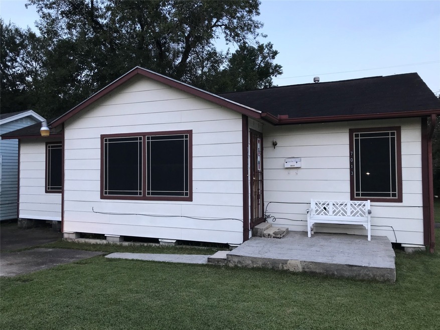 7013 Conley St, Houston, TX 77021 - photo 1