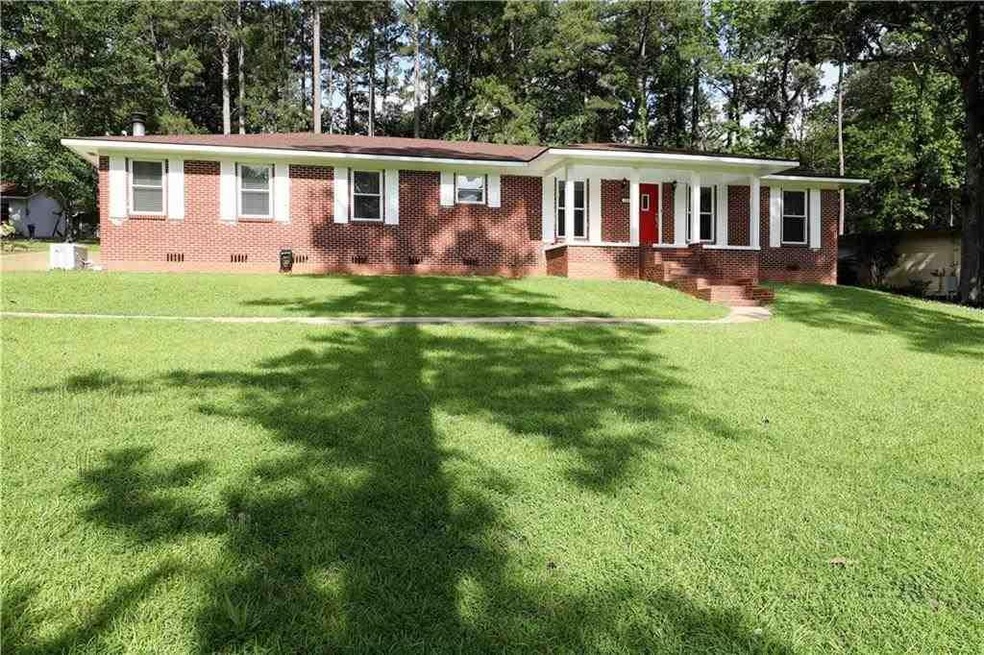 214 Hilltop Dr, Pineville, LA 71360 - photo 1