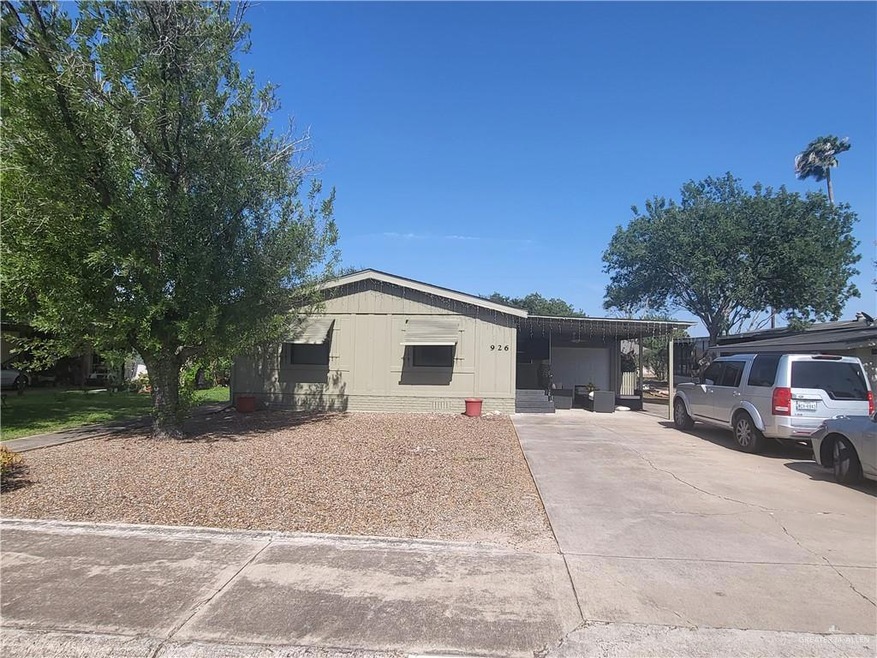 926 Citrus Dr, Alamo, TX 78516 - photo 1