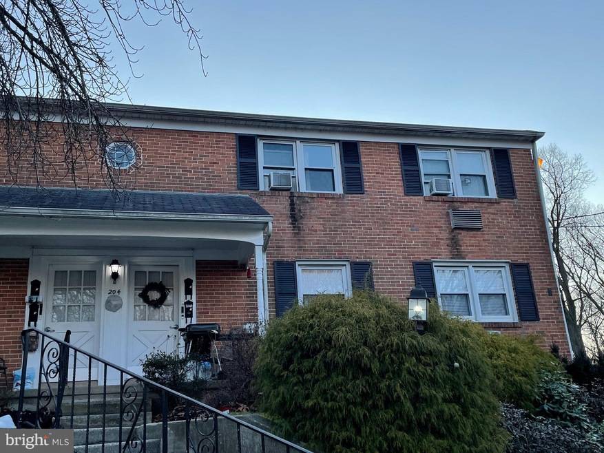 204 D Warwick Rd unit D, Stratford, NJ 08084 - photo 1