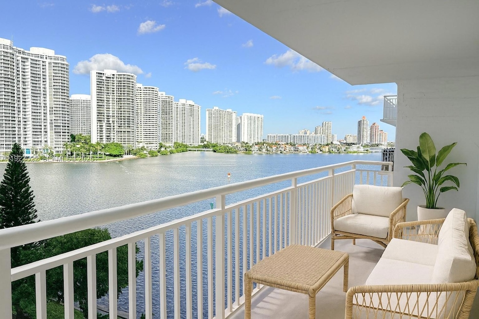 Winston Towers 500 unit 820, Sunny Isles Beach, FL 33160 - photo 1