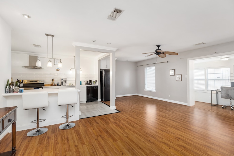 Bright, open living space in natural light.

