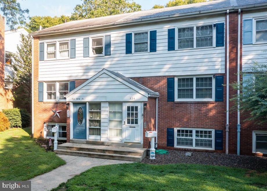 324 Playground Dr, Reading, PA 19611 - photo 1