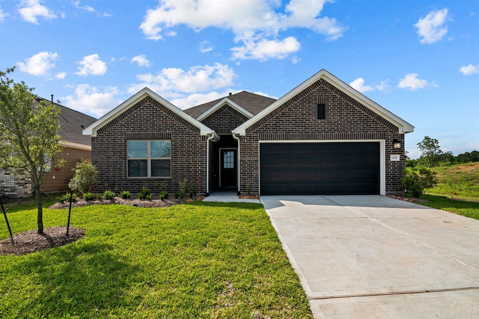 1170 Filly Creek Dr, Alvin, TX 77511 - photo 1
