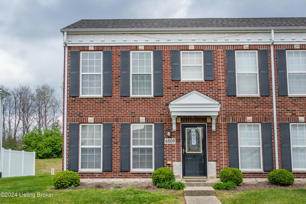6809 Arbor Creek Dr unit 33, Louisville, KY 40228 - photo 1
