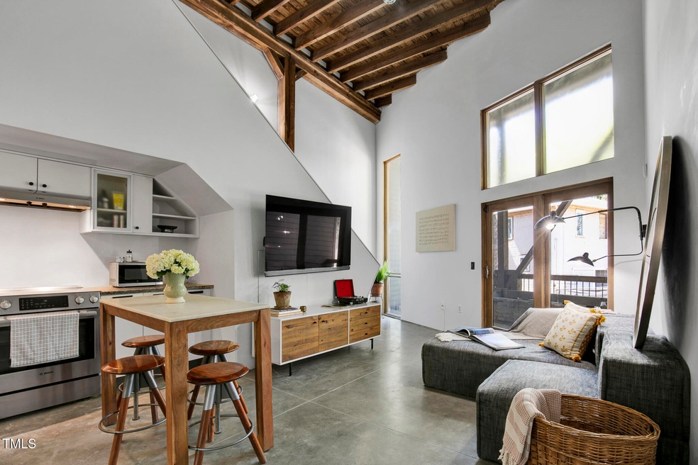 701WTrinityAve-14