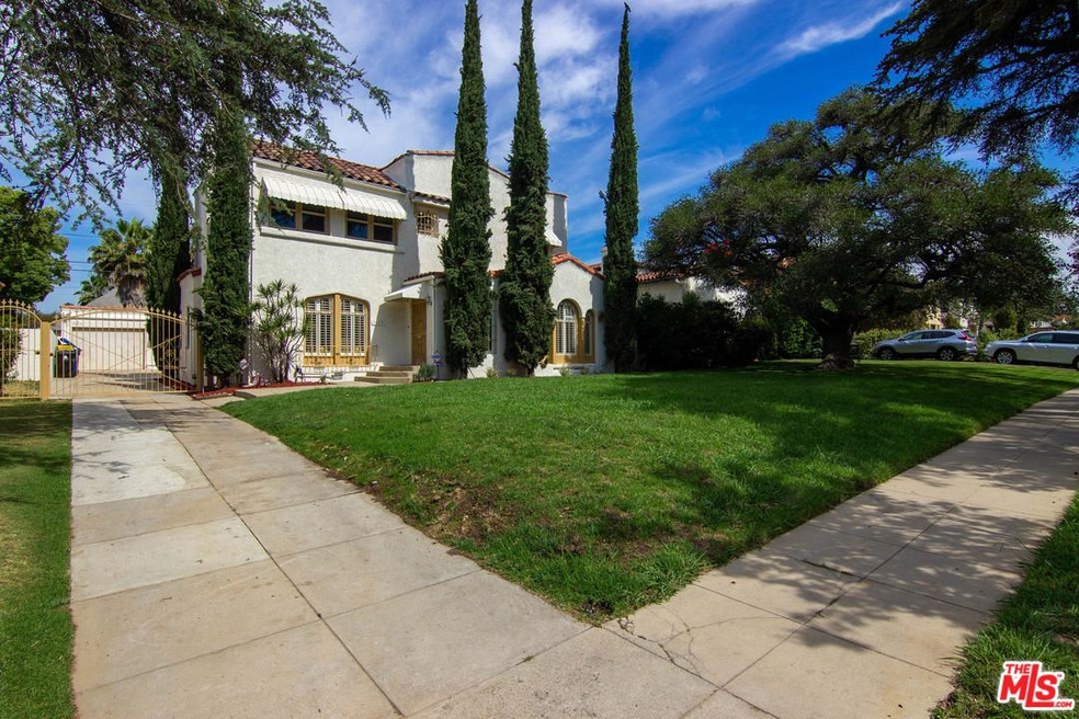 2139 Wellington Rd, Los Angeles, CA 90016 - photo 1