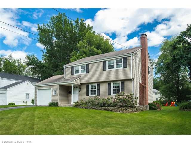 76 Shadow Ln, West Hartford, CT 06110 - photo 1