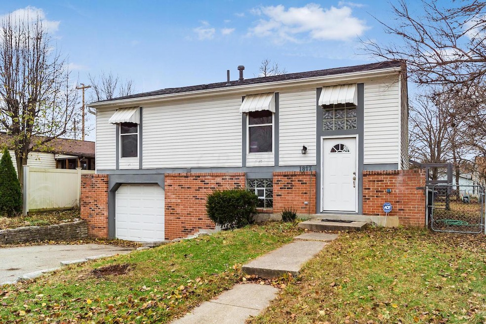 1817 Winding Hollow Dr, Columbus, OH 43223 - photo 1