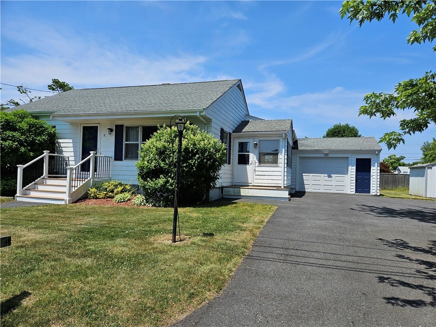 8 Gladding St, Bristol, RI 02809 - photo 1