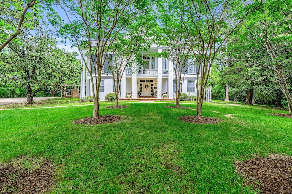 For Sale $995,000