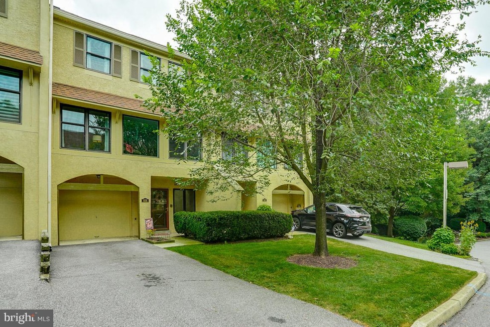 658 Niblick Ln unit 2, Wallingford, PA 19086 - photo 1