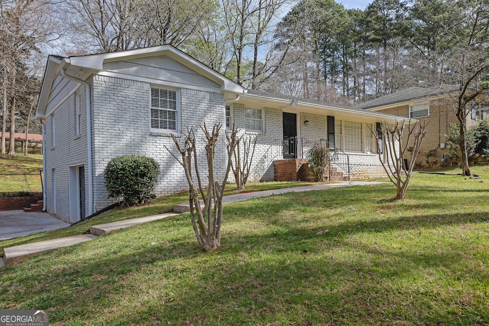 3532 Dial Dr, Stone Mountain, GA 30083 - photo 1