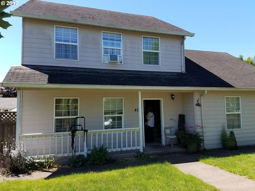 408 Nathan Dr, Newberg, OR 97132 - photo 1