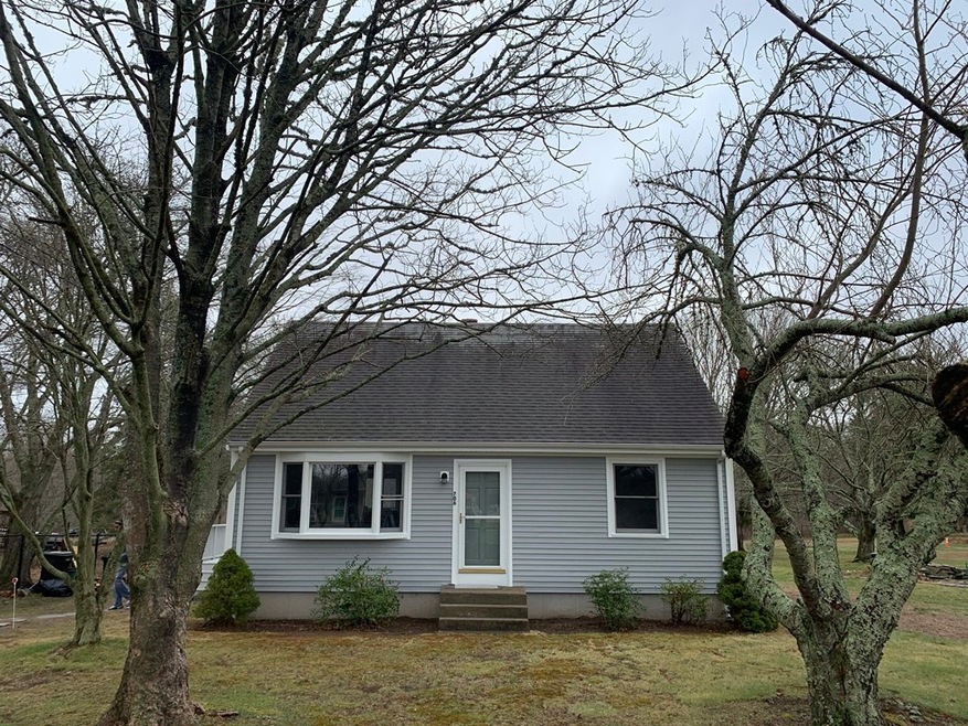 706 Russells Mills Rd, South Dartmouth, MA 02748 - photo 1