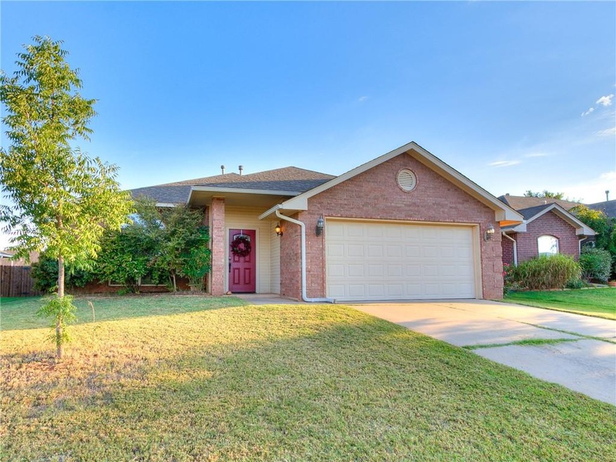 1105 Eagle Cliff Dr, Norman, OK 73072 - photo 1