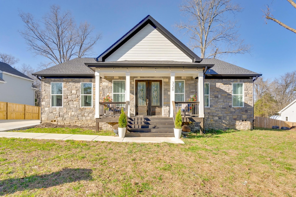 220-N-Nickajack-Rd-MLS-Photos-1