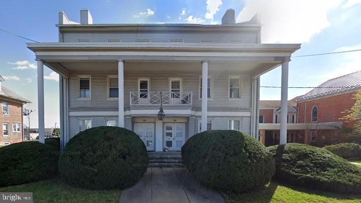 106 W Main St unit 9, New Holland, PA 17557 - photo 1