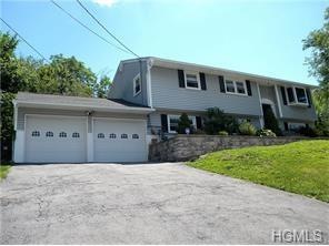 9 Hawthorne Dr, Monroe, NY 10950 - photo 1