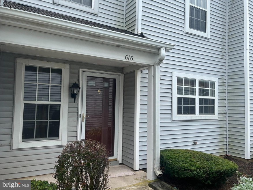 616 Cambridge Ct, Palmyra, PA 17078 - photo 1