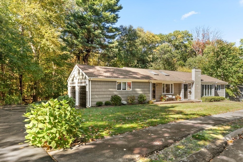 15 Gridley St, Quincy, MA 02169 - photo 1